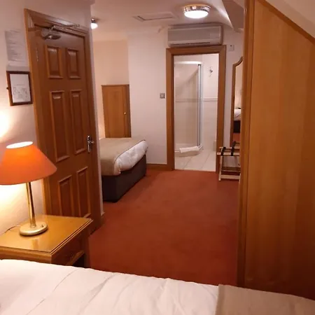 Cashen Course House Pensión 4*