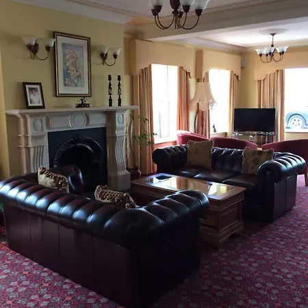 Cashen Course House Guest house